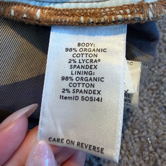 L.L.Bean Women's Signature Lined Boyfriend Jean - Picture 10 of 13